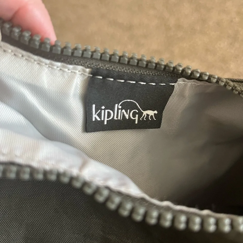 Kipling Small Shoulder Bag Olive Green Nylon Multi Pocket Compact Lightweight - Picture 7 of 9